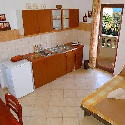 Apartments Ana Mali Lošinj